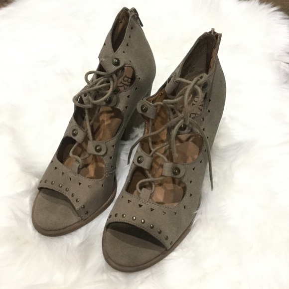 BKE Shoes - BKE sole Siren brown heels size 8.5 NWOT